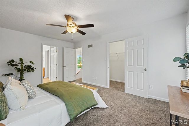 1424 Devonshire County Drive, Wentzville, MO 63385
