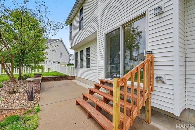 1424 Devonshire County Drive, Wentzville, MO 63385