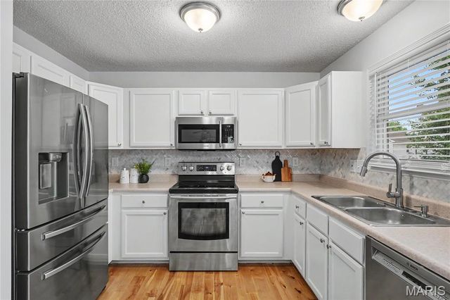 1424 Devonshire County Drive, Wentzville, MO 63385