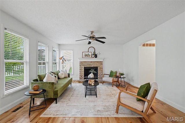 1424 Devonshire County Drive, Wentzville, MO 63385