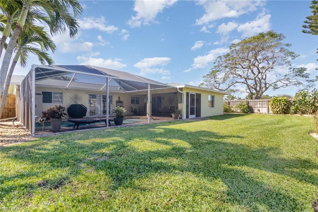 Image 20 of property listing at 1821 Cornwallis PKWY, Cape Coral, FL 33904