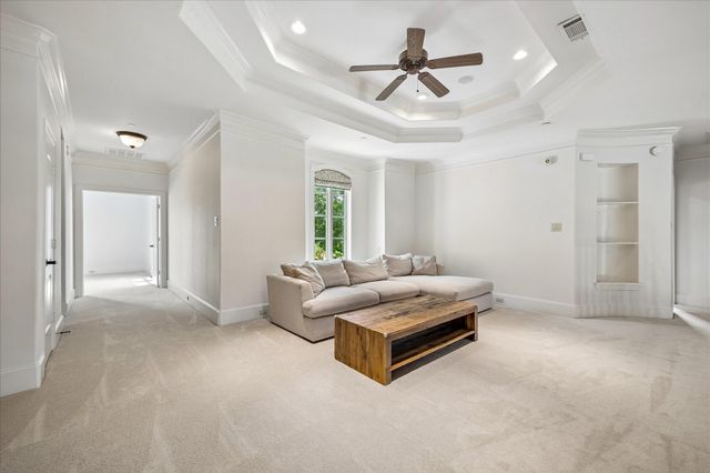 4802 Saxon Street, Bellaire, TX 77401