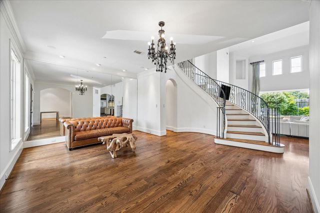 4802 Saxon Street, Bellaire, TX 77401