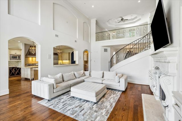 4802 Saxon Street, Bellaire, TX 77401