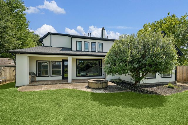 4802 Saxon Street, Bellaire, TX 77401