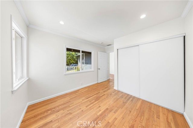 2074 N Summit Avenue, Pasadena, CA 91103