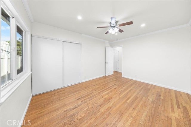 2074 N Summit Avenue, Pasadena, CA 91103