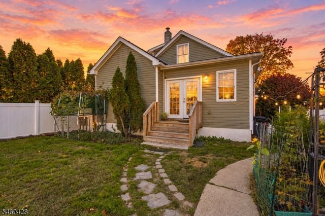 17 Ballantine St, Roxbury Twp., NJ 07847