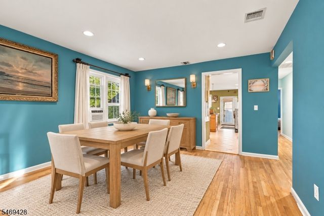 17 Ballantine St, Roxbury Twp., NJ 07847