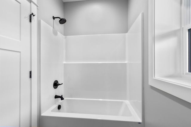 4401 Greenly Street, Jamestown Twp, MI 49426