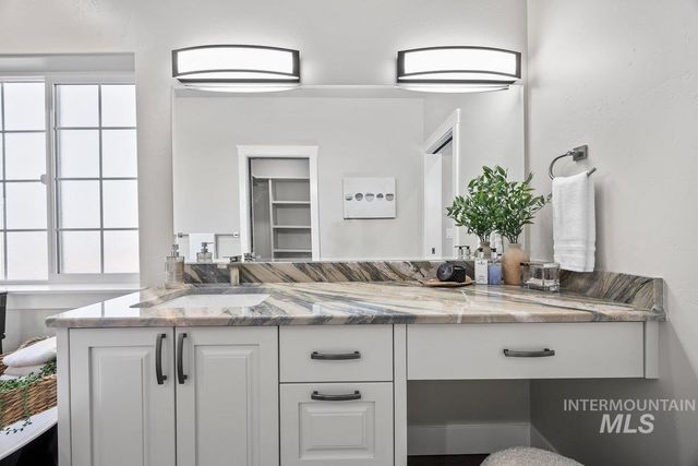 1583 Lagoon Lane, Twin Falls, ID 83301