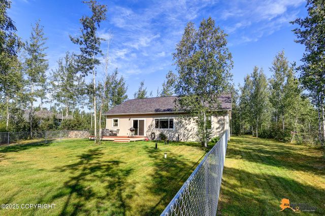 3066 S Lions Circle, Big Lake, AK 99652