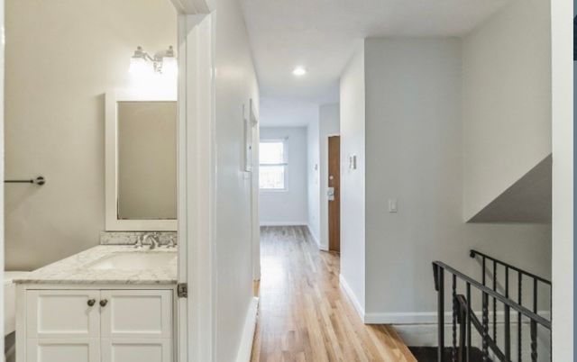 204 H St 1, Boston, MA 02127