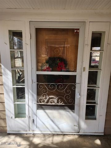 3301 1st Avenue N, Great Falls, MT 59401