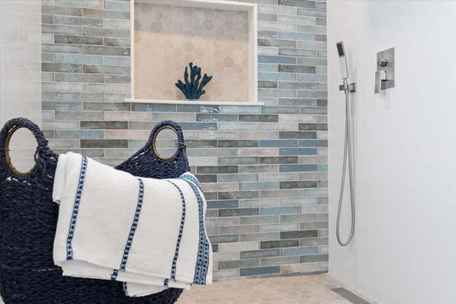 100 NW 18th Street, Delray Beach, FL 33444