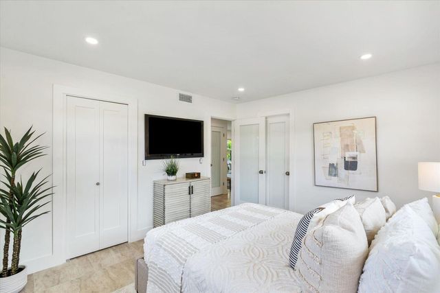 100 NW 18th Street, Delray Beach, FL 33444