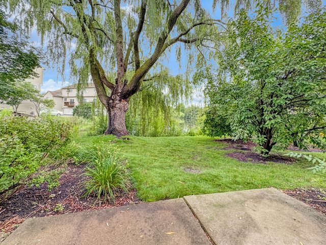 1089 Ellsworth Drive, Grayslake, IL 60030