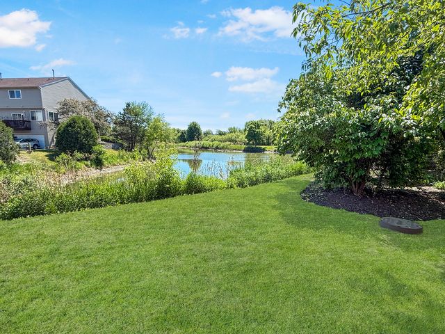 1089 Ellsworth Drive, Grayslake, IL 60030