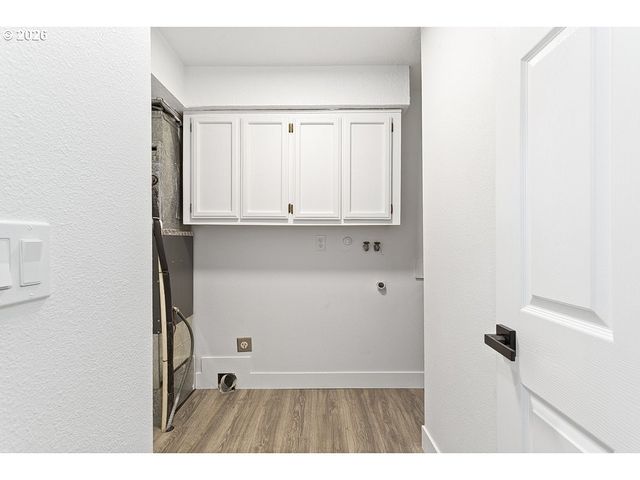 512 Sw EASTMAN Pkwy, Gresham, OR 97080