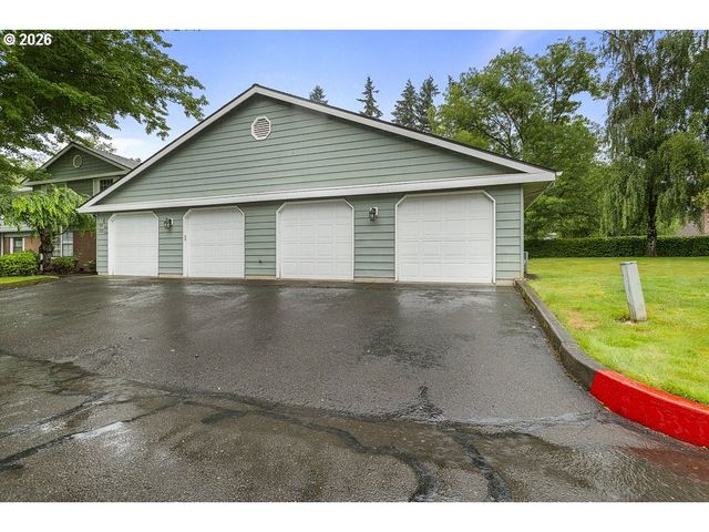512 Sw EASTMAN Pkwy, Gresham, OR 97080