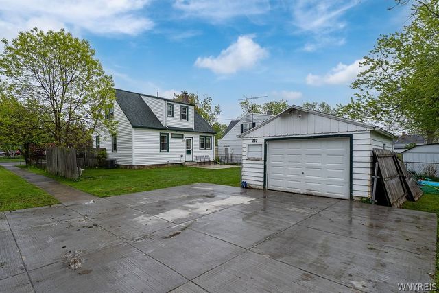 252 Oehman Boulevard, Cheektowaga, NY 14225