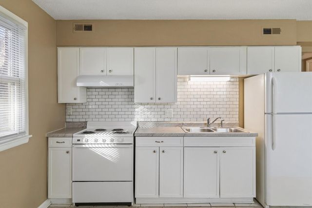 229 College Avenue, Des Moines, IA 50314