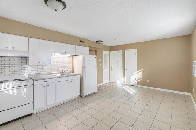 229 College Avenue, Des Moines, IA 50314