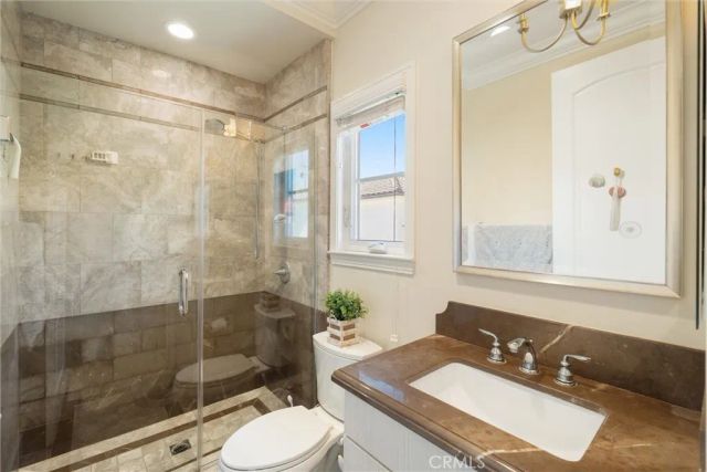 586 S 2nd Avenue B, Arcadia, CA 91006