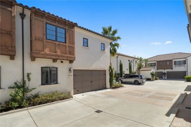 586 S 2nd Avenue B, Arcadia, CA 91006