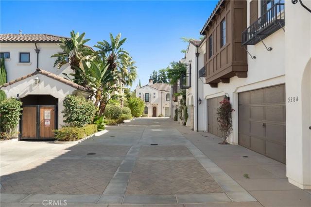 586 S 2nd Avenue B, Arcadia, CA 91006