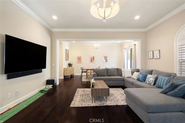 586 S 2nd Avenue B, Arcadia, CA 91006