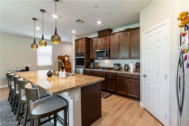 12528 Oregon Cherry Avenue, Las Vegas, NV 89138