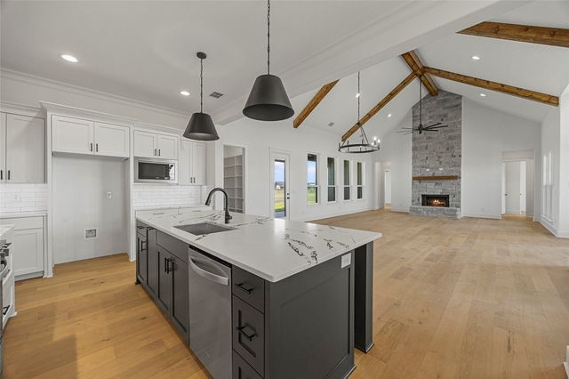 4820 Sasha Way, Caddo Mills, TX 75135