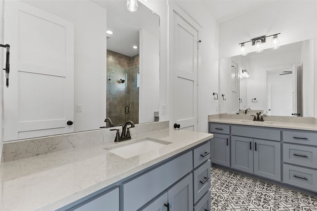 4820 Sasha Way, Caddo Mills, TX 75135