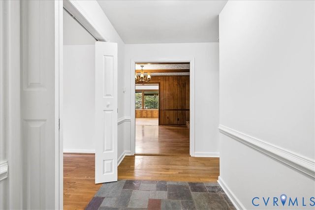 1304 Wellington Rd, Colonial Heights, VA 23834