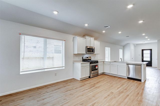 1942 Foxtail Creek Court, Crosby, TX 77532