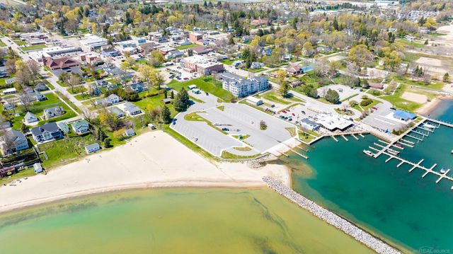 7173 Lake Street, Lexington, MI 48450