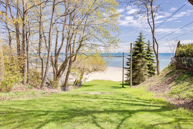 7173 Lake Street, Lexington, MI 48450