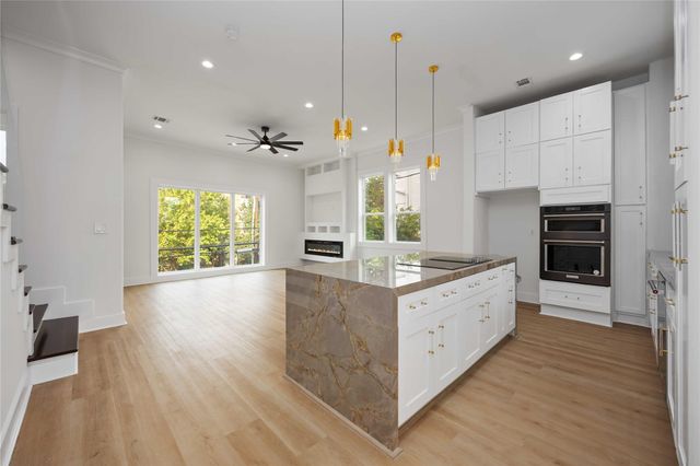 1413 Stanford Street, Houston, TX 77019