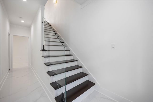 1413 Stanford Street, Houston, TX 77019