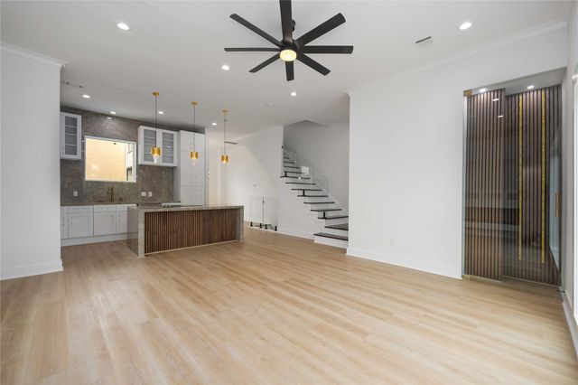 1413 Stanford Street, Houston, TX 77019