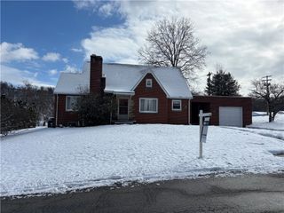 205 Broadway Street, West Newton, PA 15089