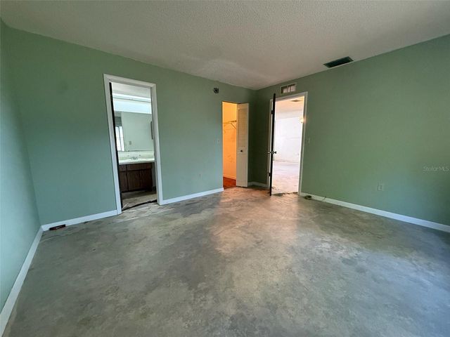 7026 68TH AVENUE N, Pinellas Park, FL 33781