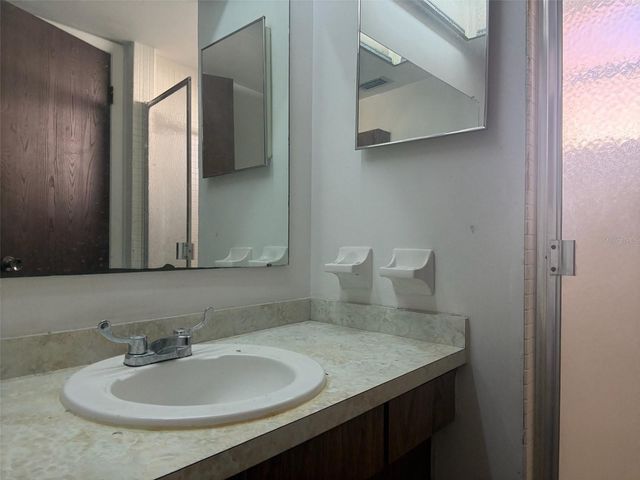 7026 68TH AVENUE N, Pinellas Park, FL 33781