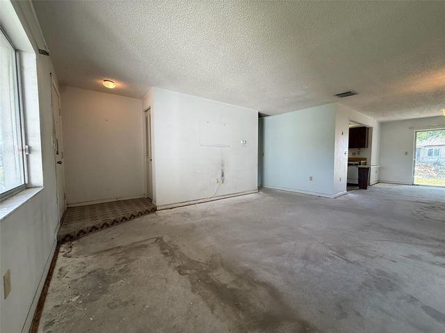 7026 68TH AVENUE N, Pinellas Park, FL 33781