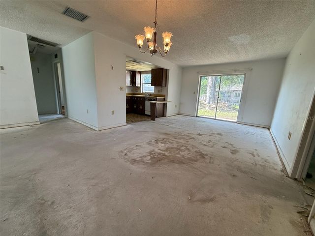 7026 68TH AVENUE N, Pinellas Park, FL 33781