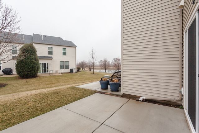 1437 CRIMSON Lane, Yorkville, IL 60560