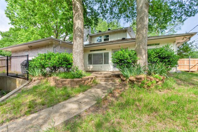 2601 Arapaho Circle, Denison, TX 75020