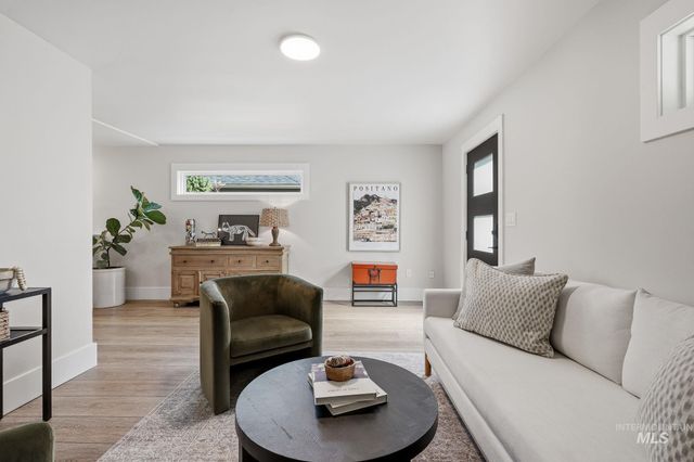 2301 N 19th, Boise, ID 83702