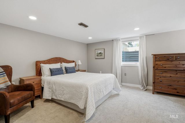 2301 N 19th, Boise, ID 83702